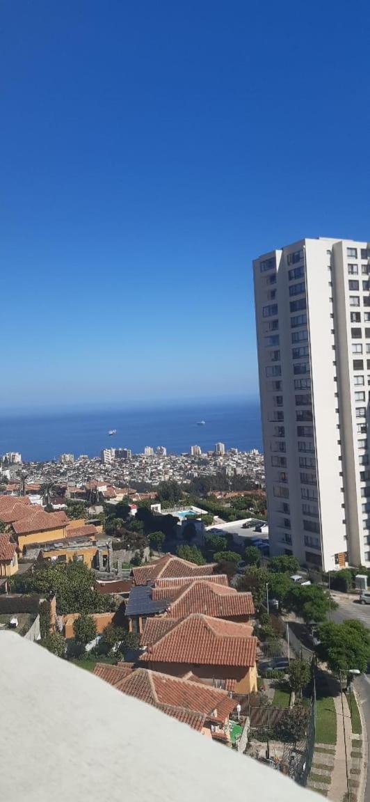 - Arriendo Departamento Amoblado *