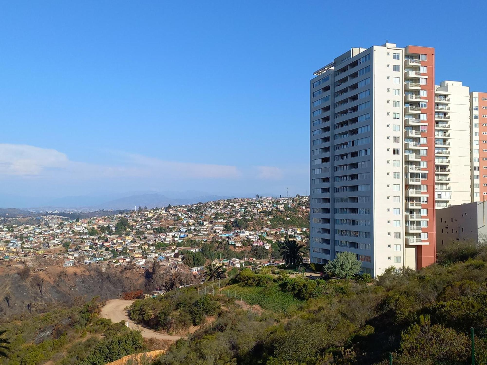 - Arriendo Departamento Amoblado Vina del Mar