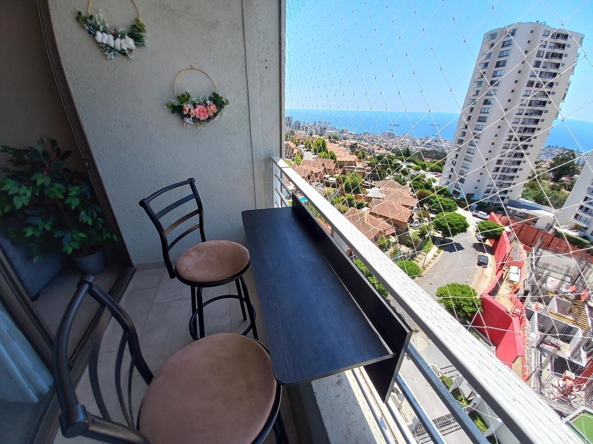 - Arriendo Departamento Amoblado *